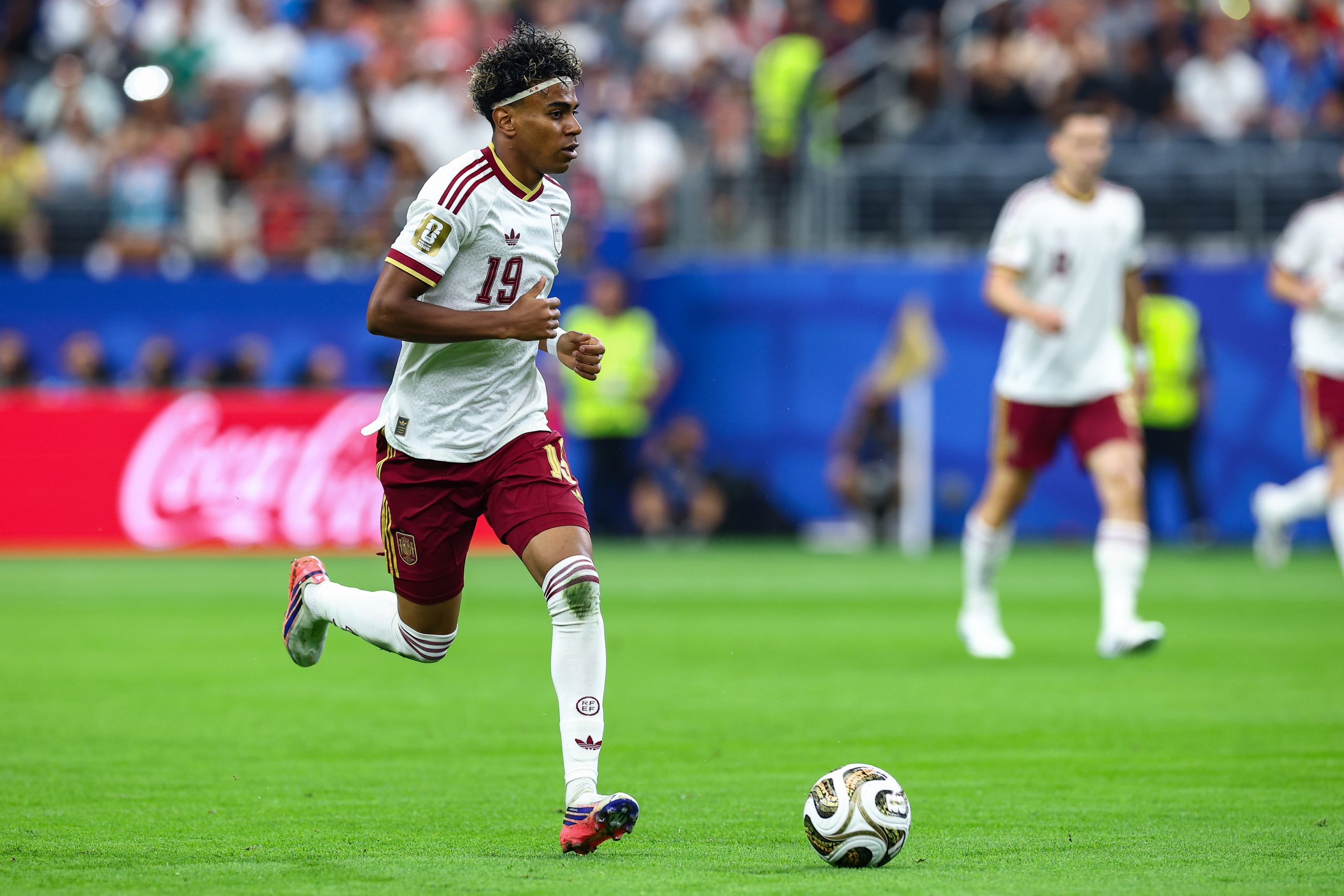 Lamine Yamal (19) on the ball. France vs Spain, 2026 World Cup, Dallas Stadium, July 14, 2026. (Matt Visinsky, 3rd Degree)