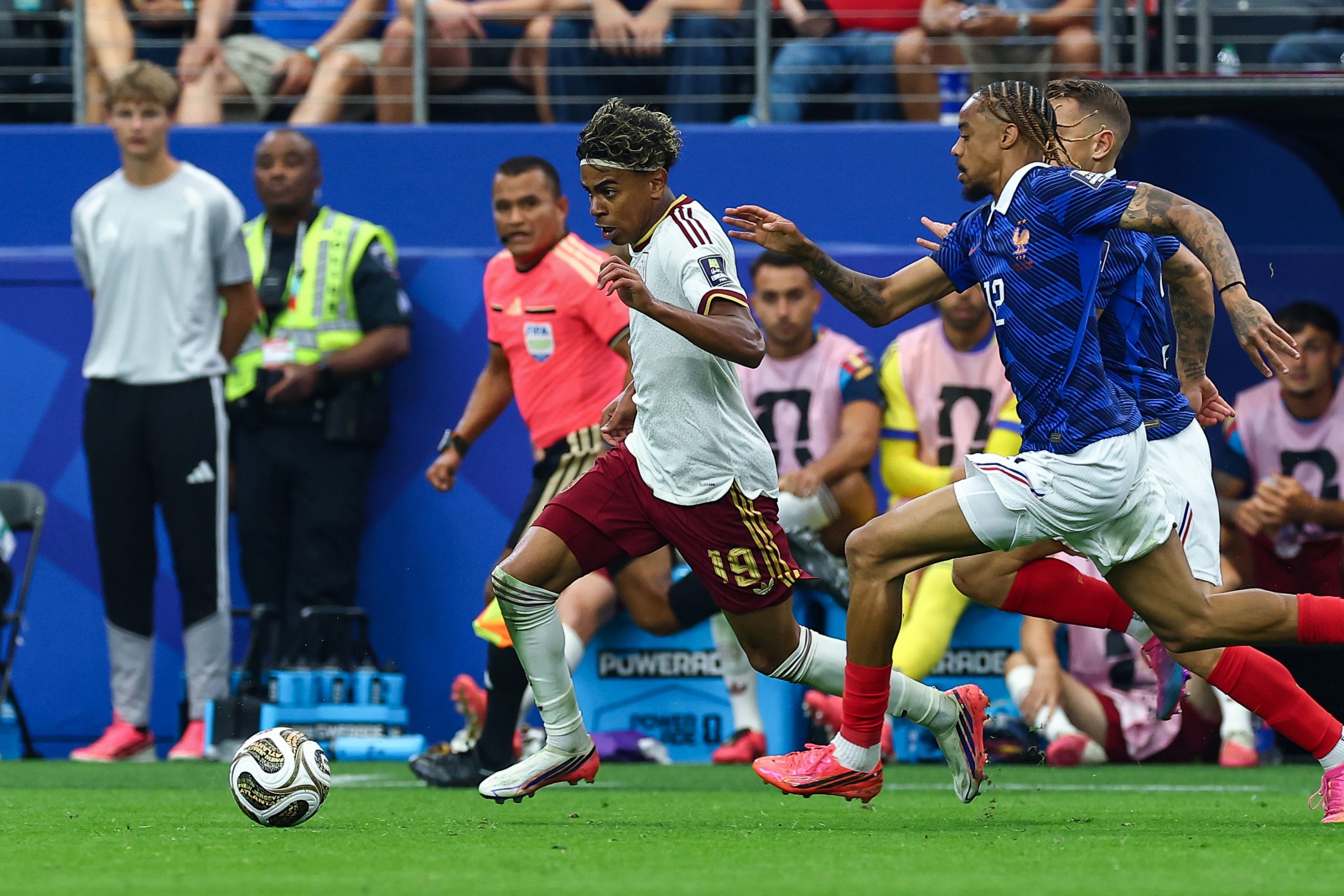 Lamine Yamal (19) flees France. France vs Spain, 2026 World Cup, Dallas Stadium, July 14, 2026. (Matt Visinsky, 3rd Degree)