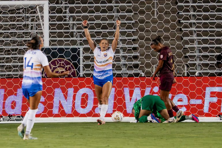Carolina Ascent celebrate a goal – Carolina Ascent at Dallas Trinity – August 22, 2026 (Photo: Anna Dolmany Courtesy: Dallas Trinity FC)