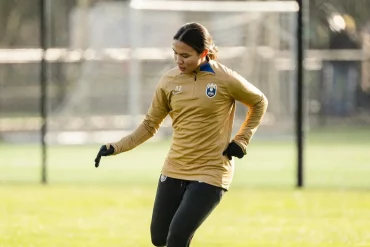 Irving, TX native Sofia Cedeño training at her parent club, Seattle Reign (via Instagram, @anasofiacedeno._)