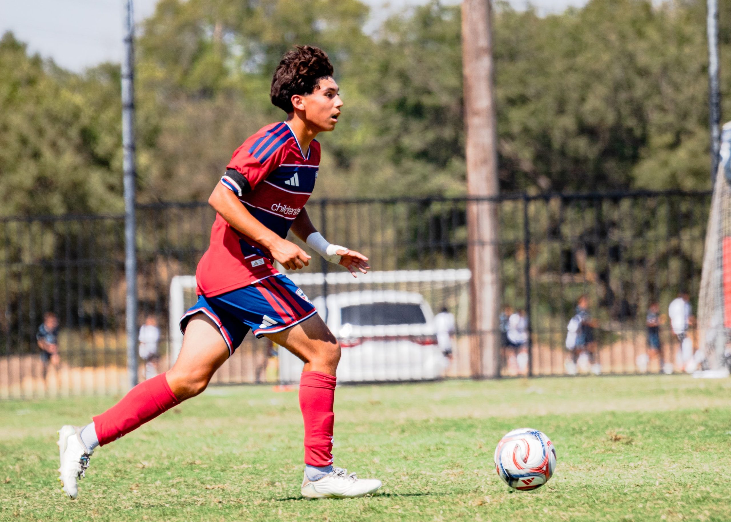 Kyle Velasquez (15) of the FC Dallas U18s on the ball against Austin FC, September 18, 2025. (Ronit Chhabra, 3rd Degree)