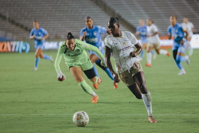 Jasmine Hamid (17) is in on goal! Dallas Trinity takes on DC Power, September 13, 2026. (Beth Spicer, 3rd Degree)