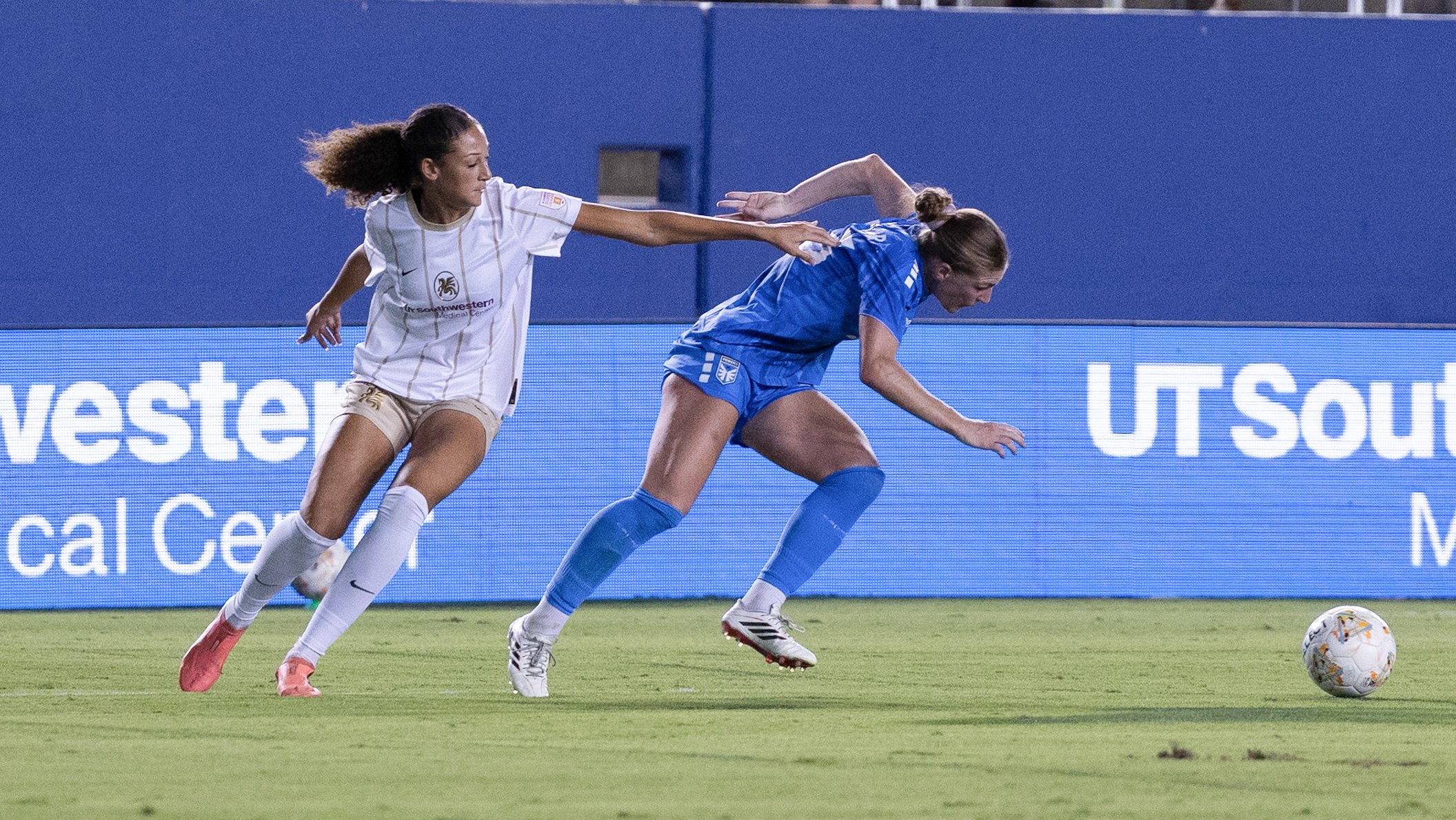 Kalea Eichenberger (9) tries to stop a DC attacker as Dallas Trinity takes on DC Power, September 13, 2026. (Beth Spicer, 3rd Degree)